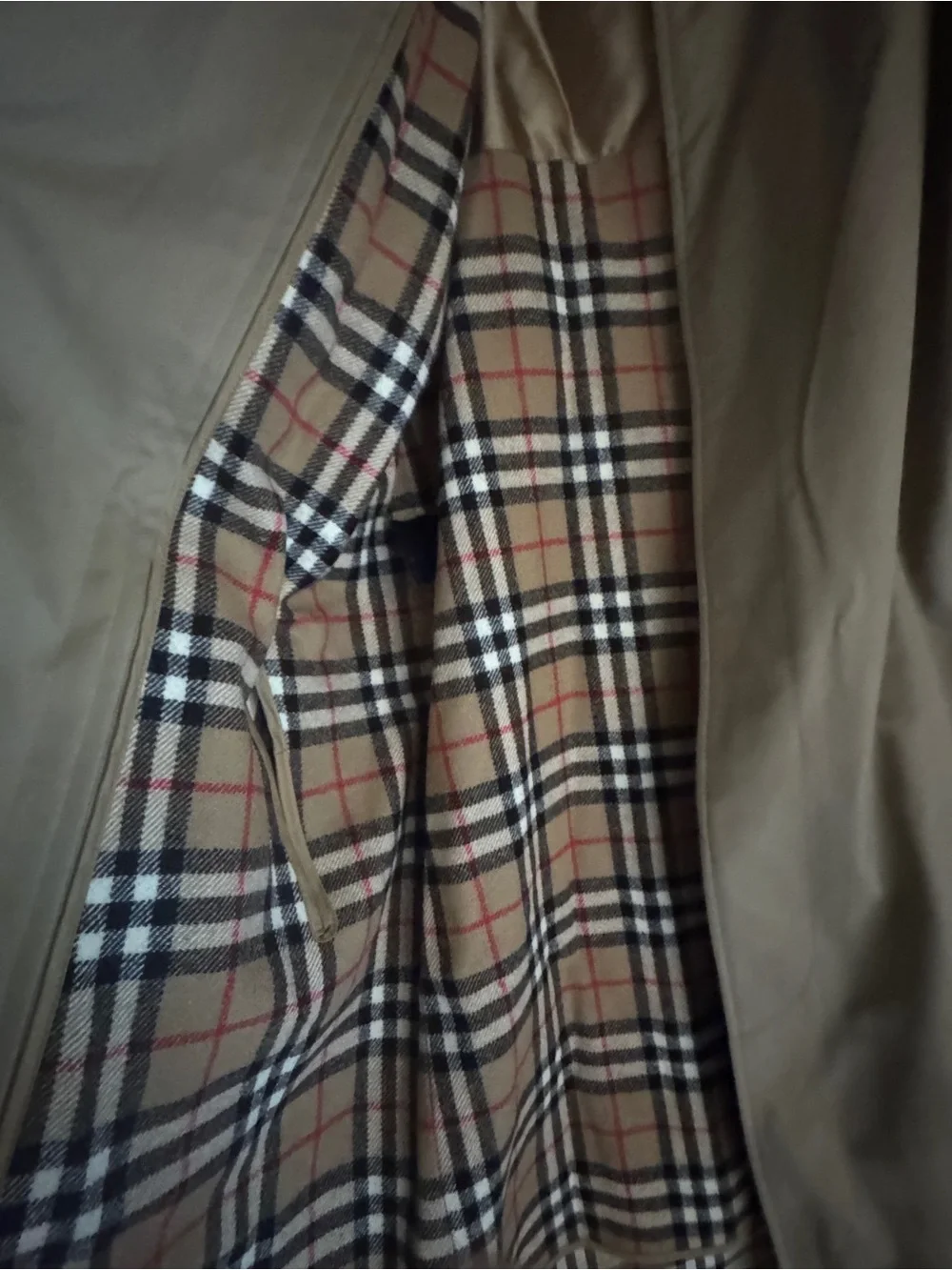 Burberry Beige Long Trench Coat with zip in lining size 42R - Picture 2 of 14